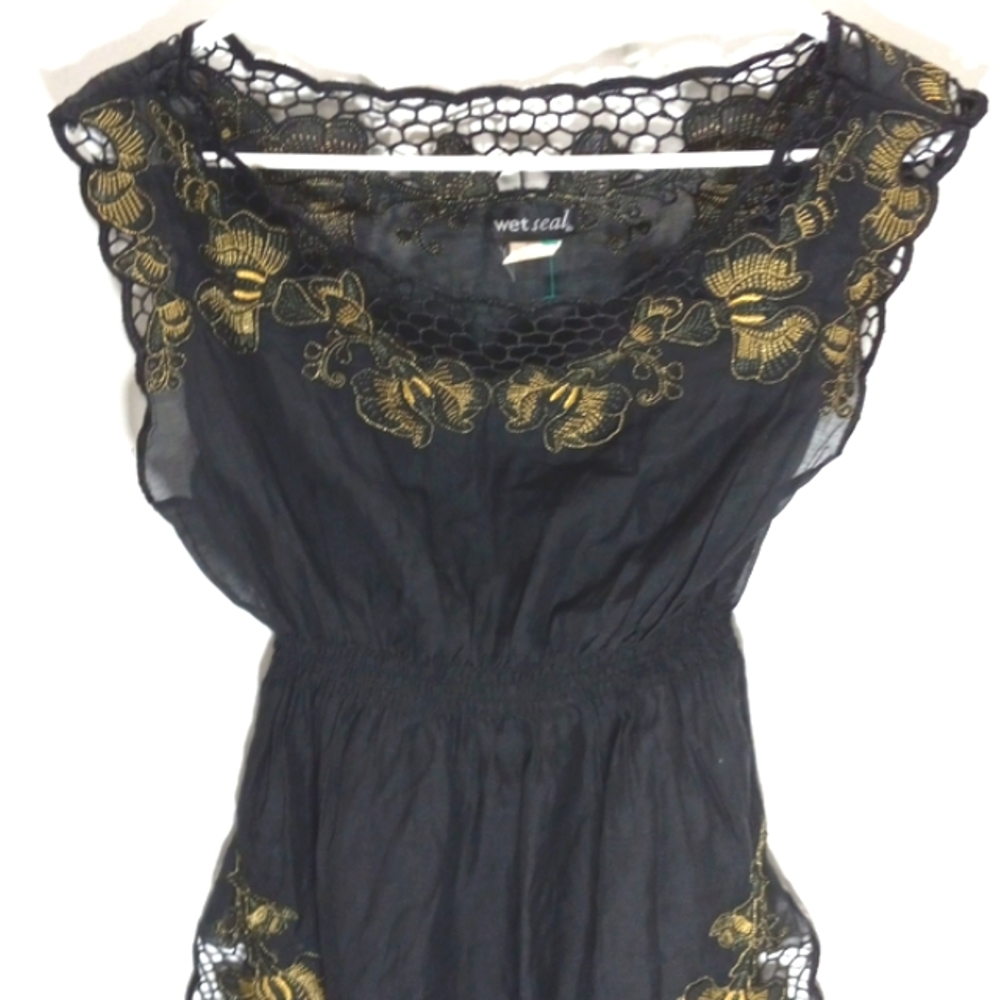 Wet Seal Sz XS Black Lace Top with Gold